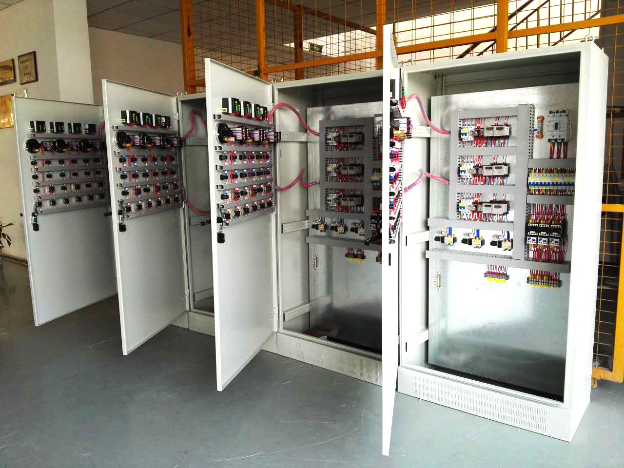 Control cabinet